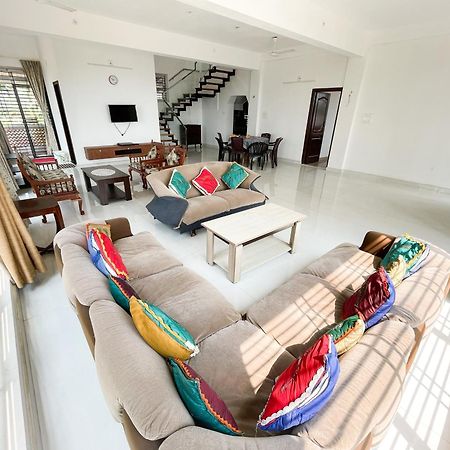 Gintara Beach Homestay By Evaddo Kalyānpur Екстериор снимка